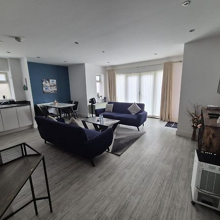 Luxury 2Bedroom - 2Bath - Prime Location - Patio Harrow on the Hill 외부 사진