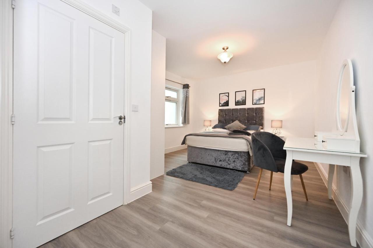 Luxury 2Bedroom - 2Bath - Prime Location - Patio Harrow on the Hill 외부 사진