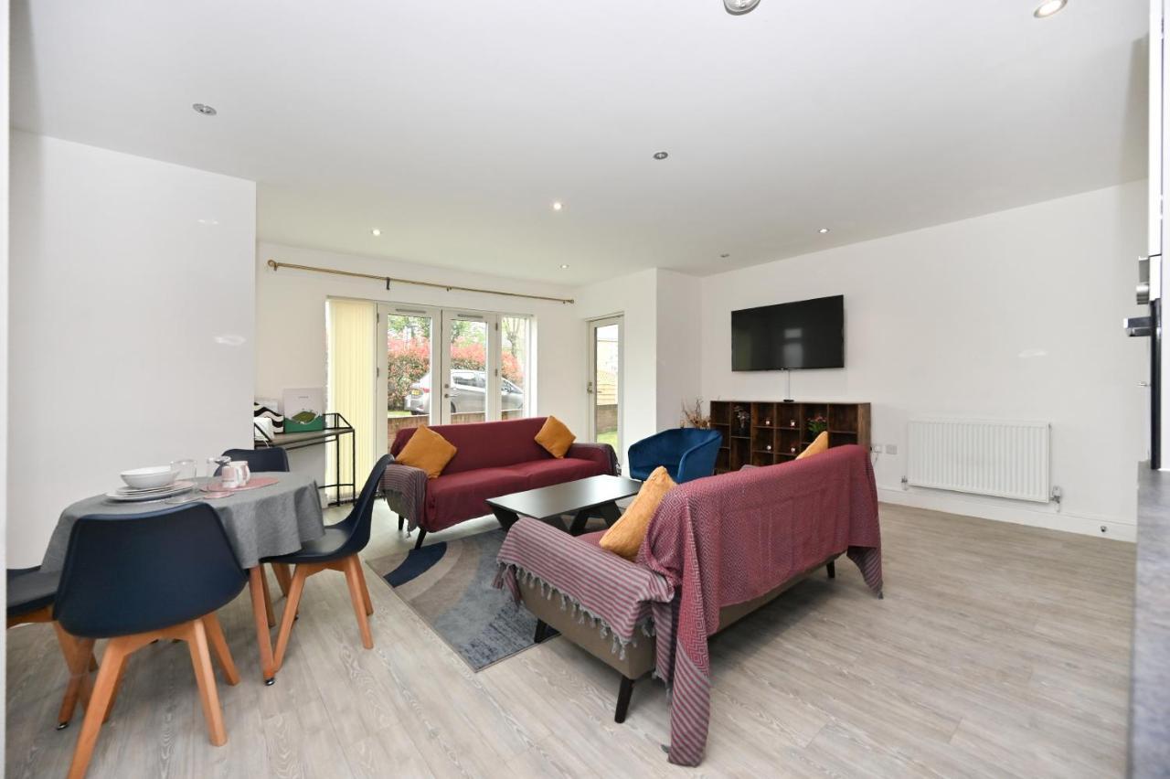 Luxury 2Bedroom - 2Bath - Prime Location - Patio Harrow on the Hill 외부 사진