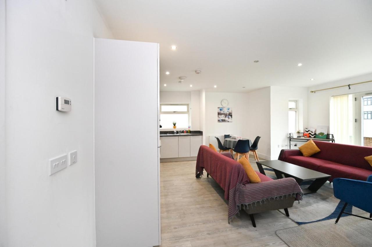 Luxury 2Bedroom - 2Bath - Prime Location - Patio Harrow on the Hill 외부 사진