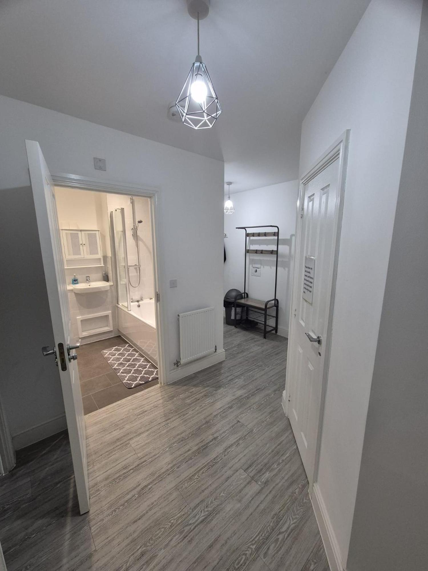 Luxury 2Bedroom - 2Bath - Prime Location - Patio Harrow on the Hill 외부 사진