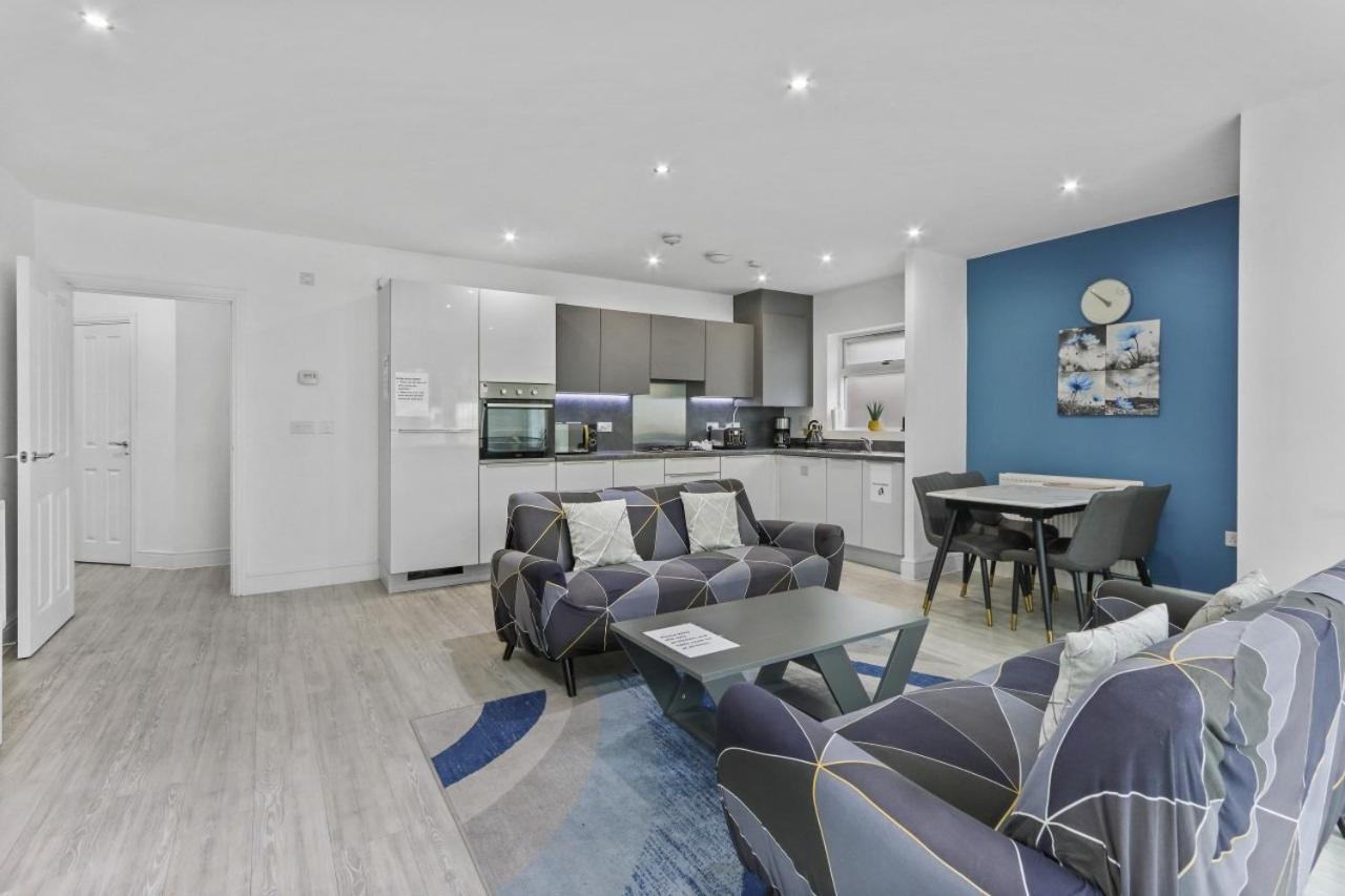 Luxury 2Bedroom - 2Bath - Prime Location - Patio Harrow on the Hill 외부 사진
